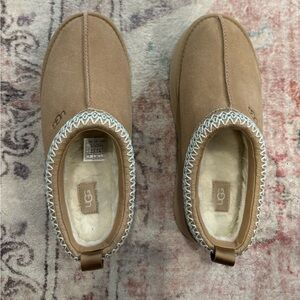 Ugg platform slippers W Tazz